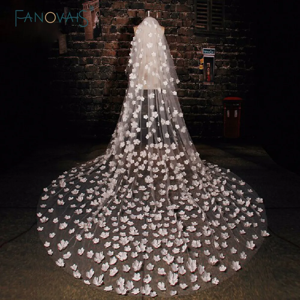 Cheap 3M Long Bridal Veils Custom Made Romantic Cathedral Appliqued