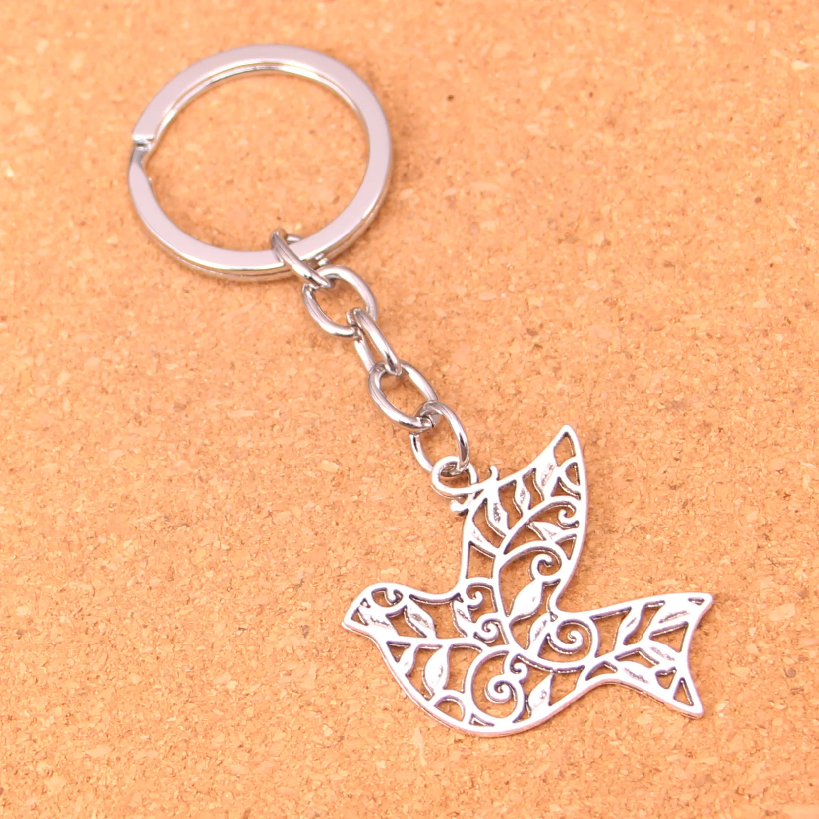 Hot Sale hollow peace dove Keychain for Lovers Alloy Fashion Trinket