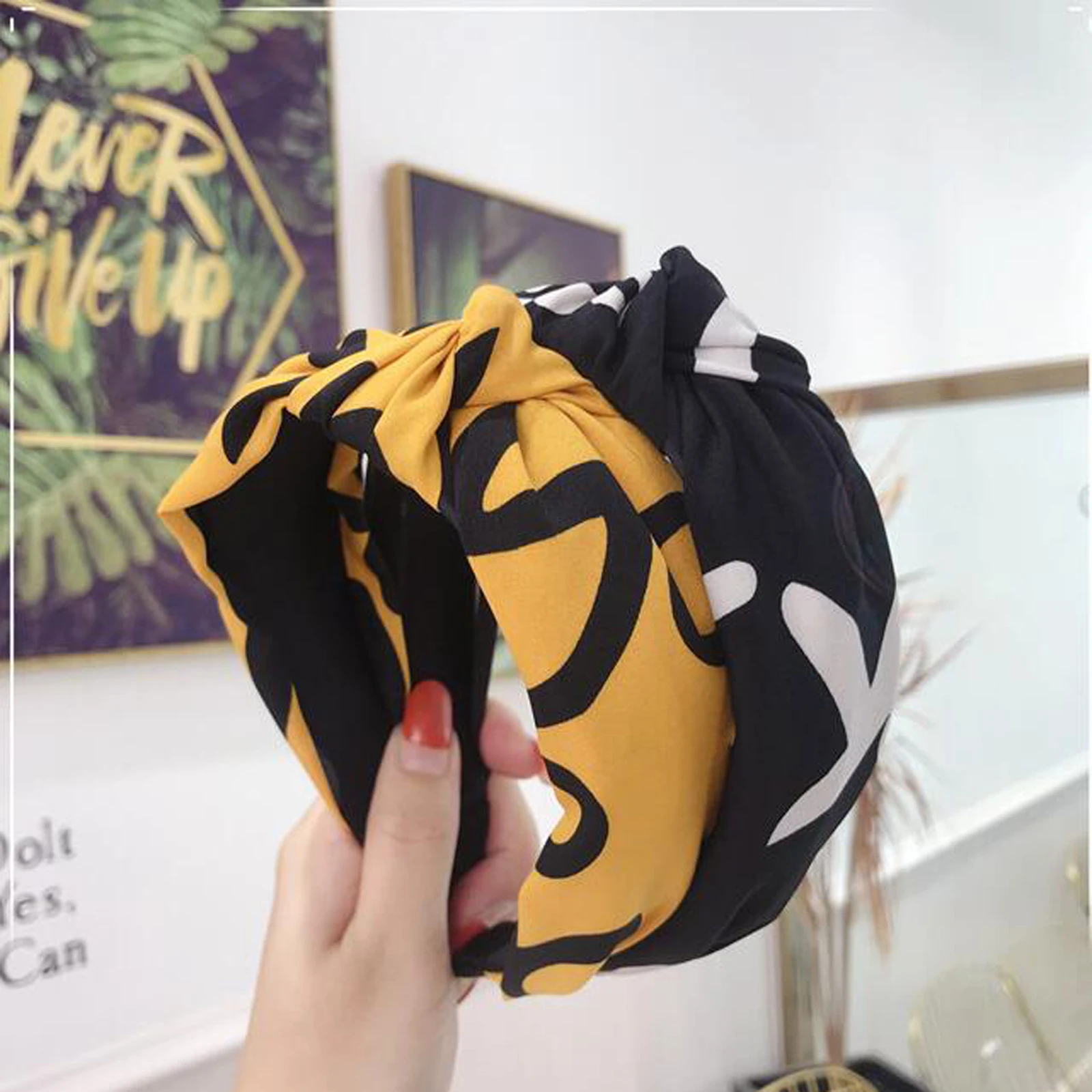 

New Korea Style Turban Women Headband Wide Side Hairband Graffiti Style Letter Hair Band Turban Hair Accessories