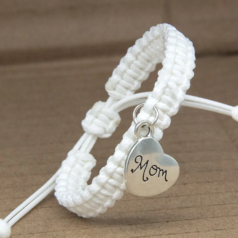 

Fashion Black White Red Charm Bracelets for Mom Daughter with Silver Words Heart Rope Chain Adjust Size Jewelry Gifts Decoration