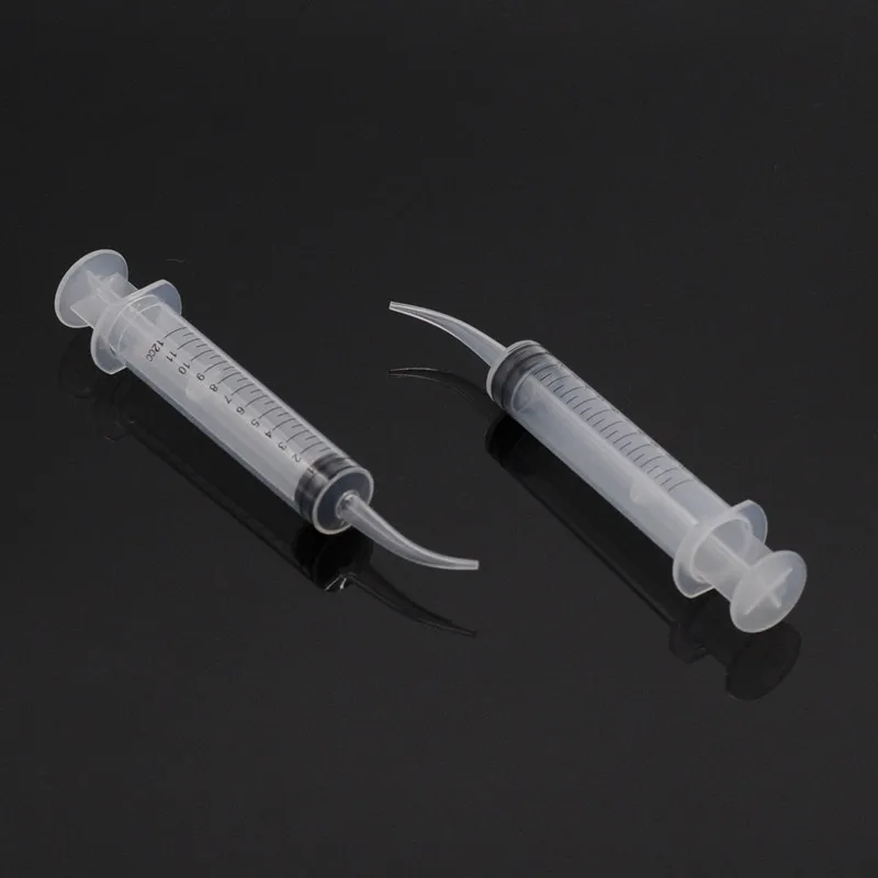 

Lab Supplies Disposable Irrigation Syringe With Curved Tip 12CC For Dental Lab