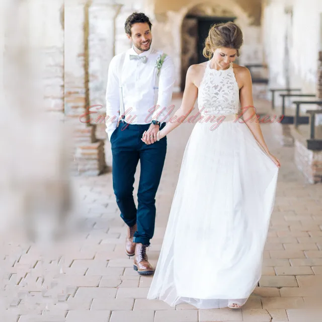 encaje elegante una línea de vestido de novia de cuello halter y