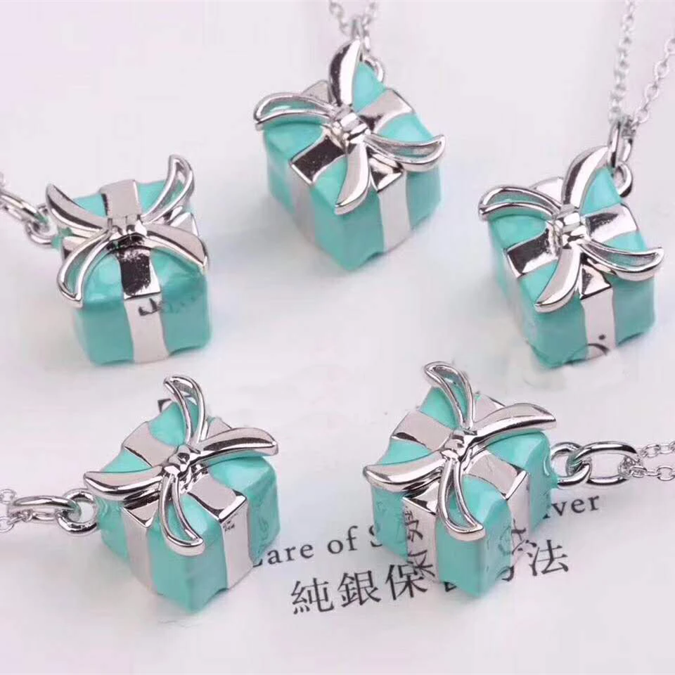 

925 sterling silver gift box necklace Epoxy sterling silver material fashion popular European and American style holiday gift