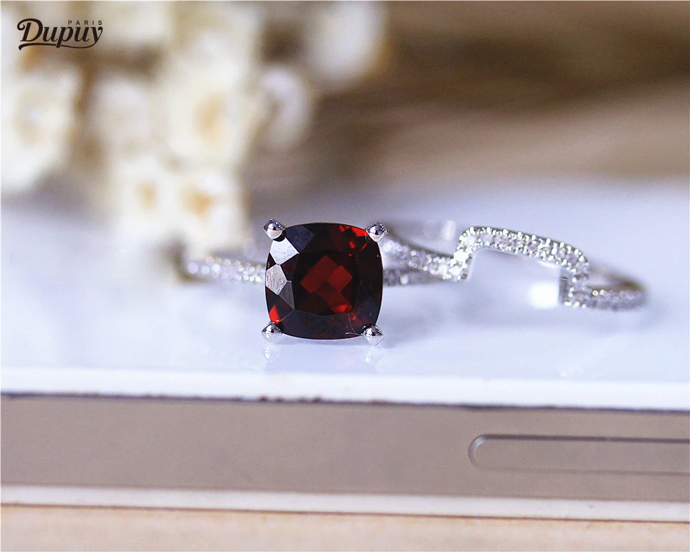 Дюпюи 2 шт. гранат Обручение кольцо набор 8 мм подушки с гранатом Половина Вечность бриллиантами изогнутые обручальное 14 К белый золотое кол... Дюпюи 2 шт. гранат Обручение кольцо набор 8 мм подушки с гранатом Половина Вечность бриллиантами изогнутые обручальное 14 К белый золотое кол...