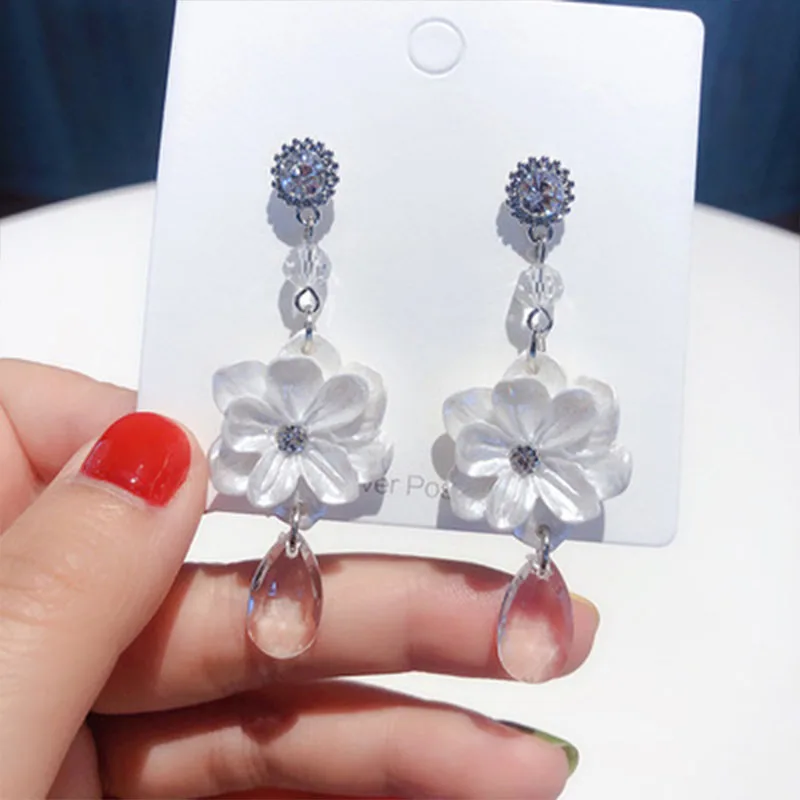 

2019 Korea Elegant White Acrylic Flower Transparent Crystal Water Drop Earrings For Women Fashion Jewelry Long Dangle Earing
