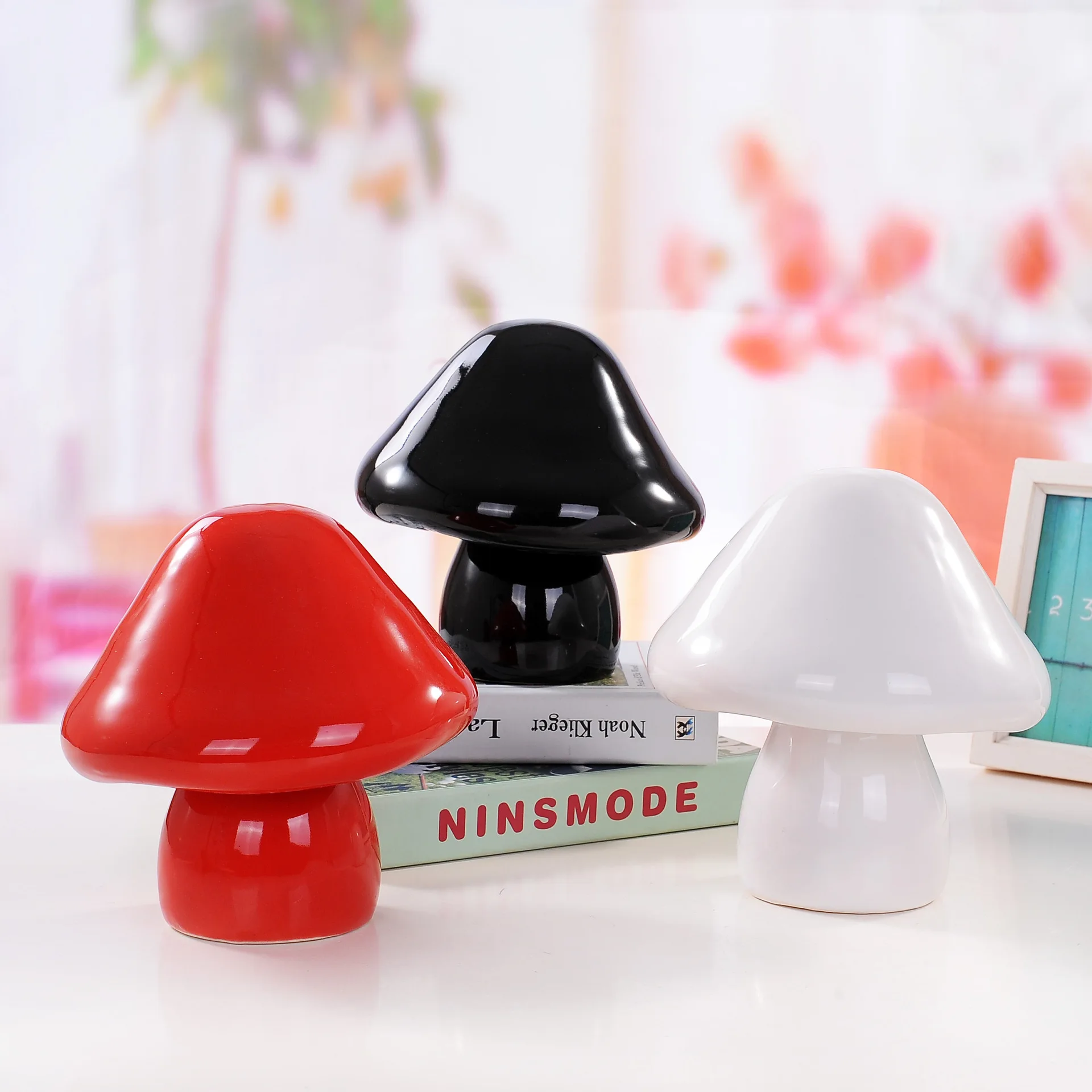 

Ceramic Handicrafts porcelain Mushroom Ornaments Lovers Creative Home Decoration Handicrafts Decoration wedding gift craft art