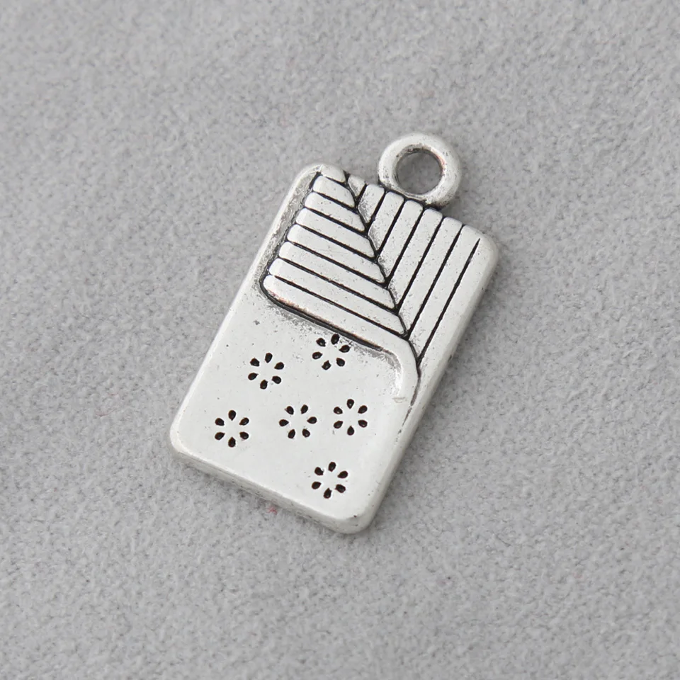 

Fashion Antique Silver Plated Alloy Flower Quilt DIY Charms 50pcs AAC1420