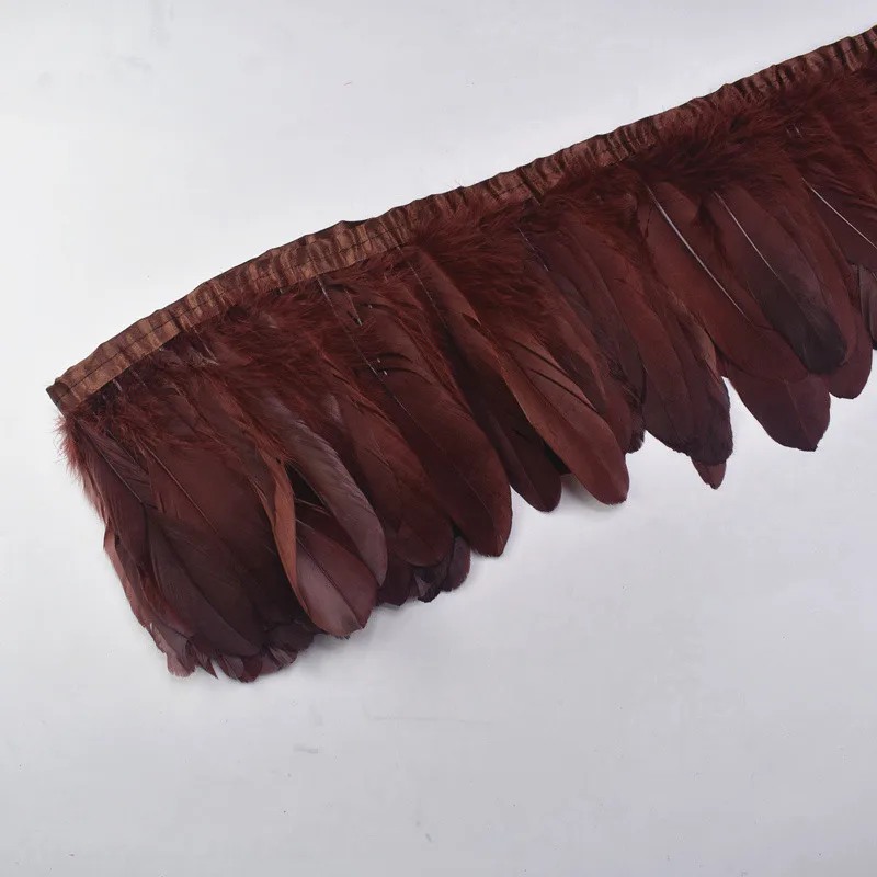 10 метров гусиные перья планки бахрома гусиное перо лента черные белые перья для рукоделия Свадебные Перья украшения - Цвет: Brown