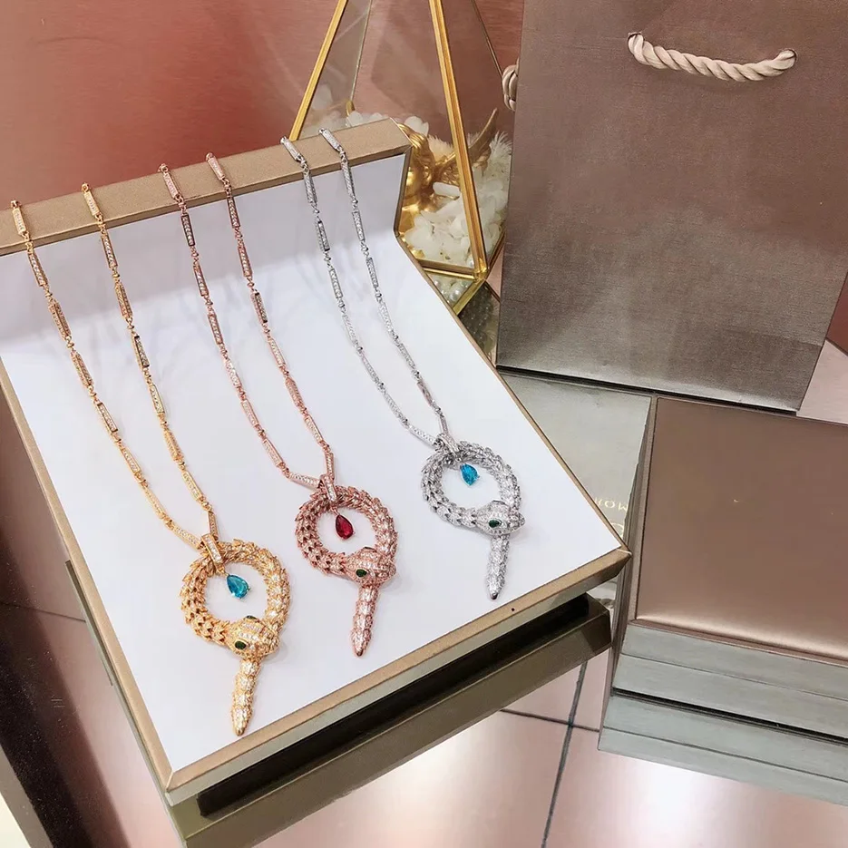 

High-end jewelry, S925 silver rectangle, round, water droplets, snake-shaped female necklace. Fashion luxury accessories. Party,