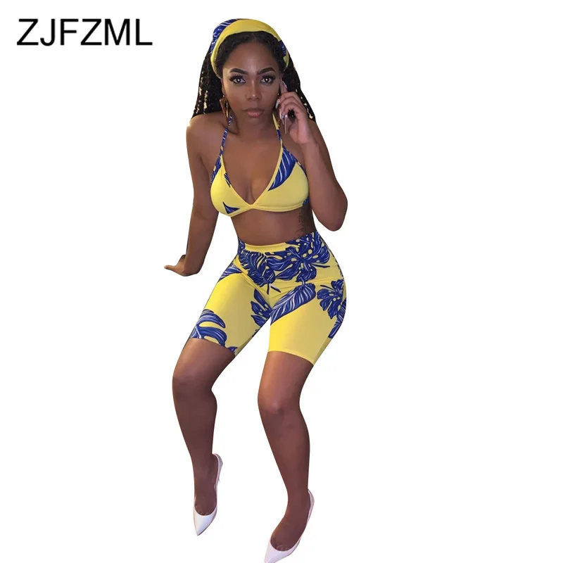 

Leaves Print Sexy 2 Piece Matching Set Women Festival Clothing Halter Backless Crop Top And Biker Shorts Summer Sweatsuit Outfit