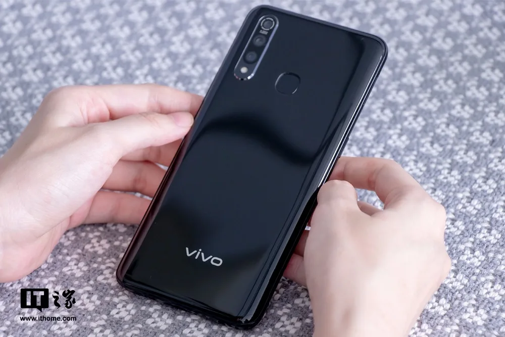 Vivo Z5x мобильный телефон 6,5" экран Snapdragon 710 Android 9,0 6,53" 2340X1080 6 Гб ram 128 ГБ rom 16,0 Мп