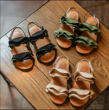 

2018 Summer New Korean Wild Pleats Open Toe Slip Soft bottom Girls Sandals Princess shoes Children's shoes