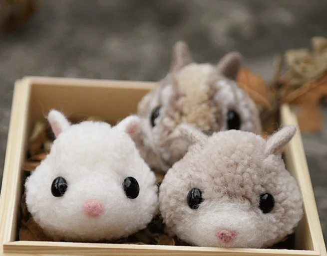 Cute hamster Pompom felt kit with keychain animail woolen thread set