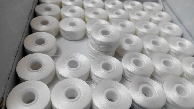 Prewound Sideless 75D/2(60WT) White Embroidery Bobbins-Style L