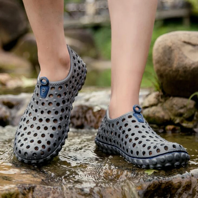 الرجال صندل الصيف الجوف خارج تنفس صنادل شاطئ عارضة شباشب لخارج المنزل الصنادل الرجال حجم كبير 40-45