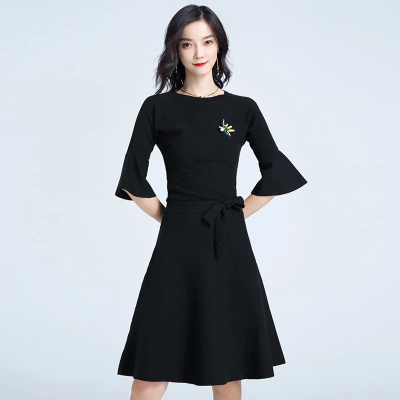 Осенне-зимний стильный свитер со шнурками и круглым вырезом женское трикотажное платье тонкое трикотажное платье с тонкой талией для женщин - Цвет: black
