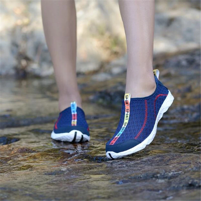 للجنسين المياه احذية رياضية الرجال أكوا شاطىء البحر الشاطئ تصفح النعال المنبع ضوء الأحذية الرياضية للنساء السباحة أحذية