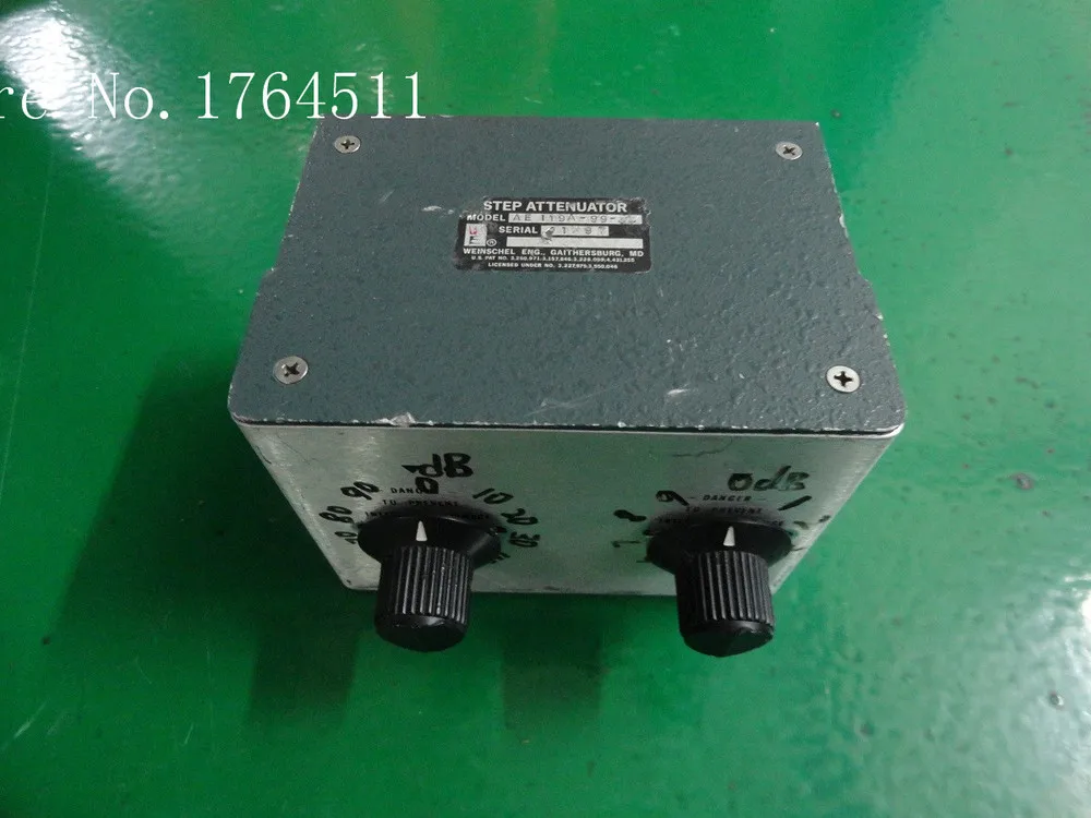 

[BELLA] Hand adjustable step attenuator Weinschel AE119A-99-33 DC-12.4GHz 0-99dB