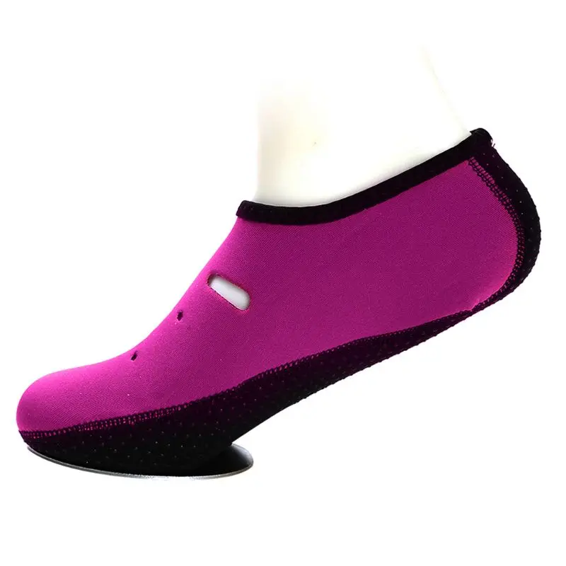 Women Men Anti-Skid Beach Water Shoes Slipper Hollow Out Holes Quick Dry Barefoot Diving Aqua Socks Snorkeling Swimming Surfing - Цвет: Красный