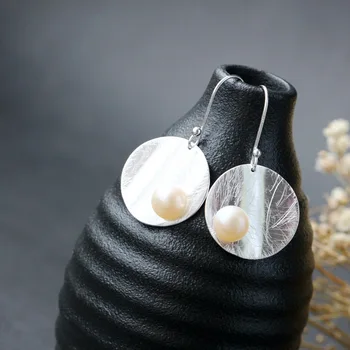 

925 silver wholesale fashion hand brushed silver earrings, 925 silver inlaid natural black and white pearl earrings