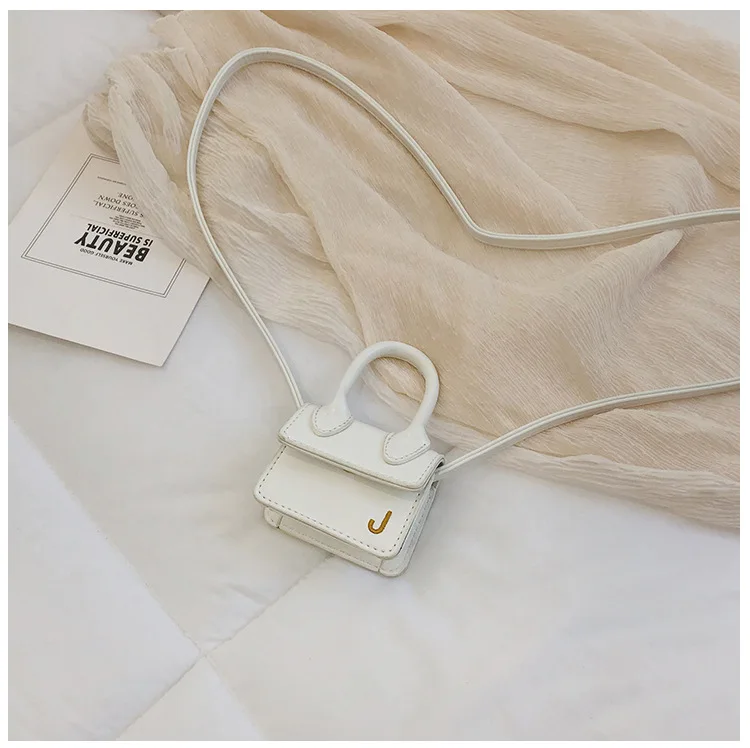 Модная супер мини маленькая сумка на цепочке для девушек, роскошная дизайнерская милая сумка через плечо, женская брендовая сумка с буквенным принтом J - Цвет: Белый