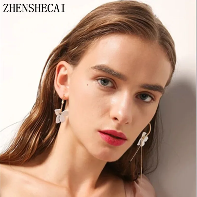 

Fashion Asymmetry Drop earring Long geometric jewelry circle earring flower decoration Korean temperament girl gift new e0326