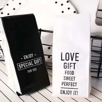 

10PCS Creative Black White Biscuit Candy Bag Frosted Stand Up Big Capacity Bag Cookie Plastic Candy Wedding Party Gift Bags