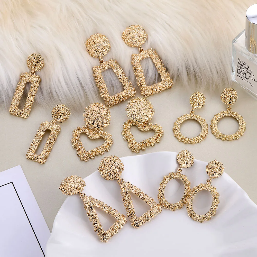 

IPARAM Fashion Luxury Metal Geometry Large Earrings Women Europe and America Retro Heart Circle Drop Earrings Bohemian Jewelry