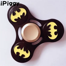 Новинка года варьируется стилей, таких как Бэтмен Капитан Америка щит Железный человек паук рук Spinner палец Спиннер антистресс три-Спиннер