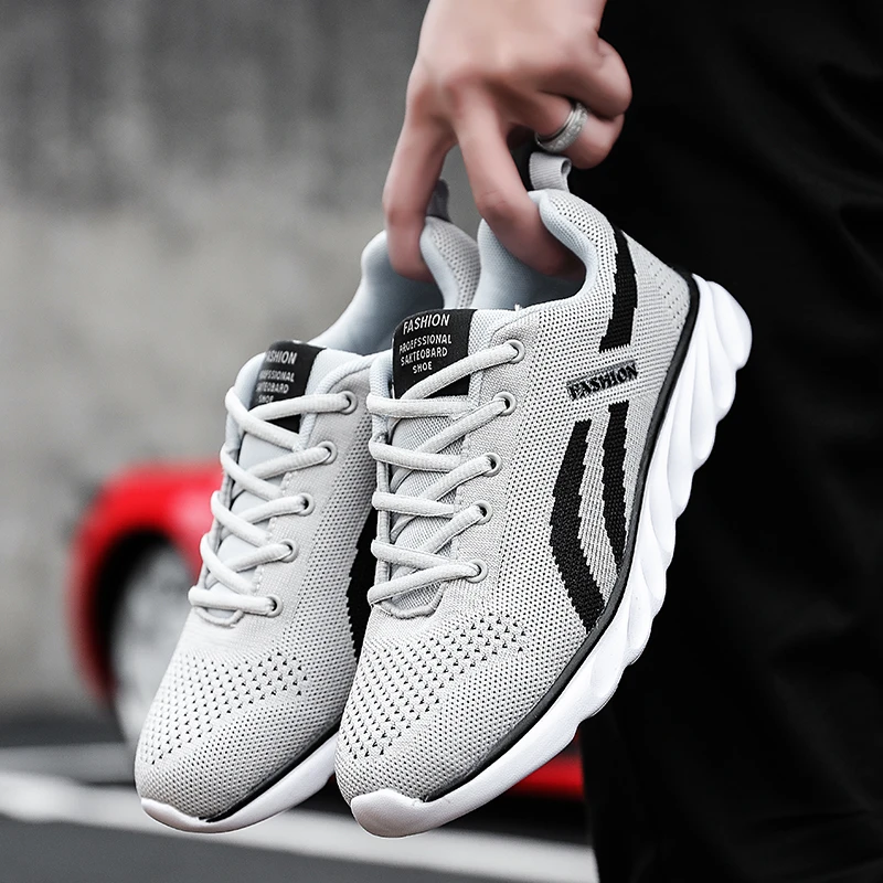 Breathable Running Shoes Fashion Light Men's Sports Shoes Comfortable Mesh Casual Shoes Breathable Running Shoes Fashion Light Men's Sports Shoes Comfortable Mesh Casual Shoes