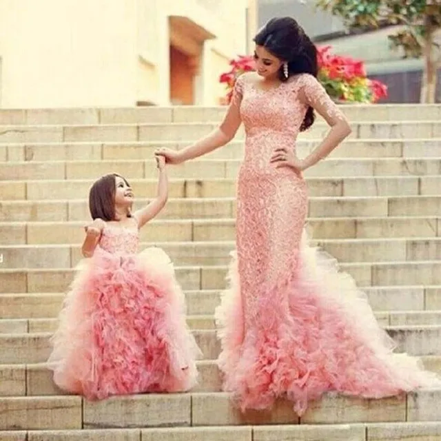 Best price at $108 Cheap New Sleeveless Lace Flower Girls Dress Elegant White and Yellow Princess Dress Pageant Tulle Appliqued Flower