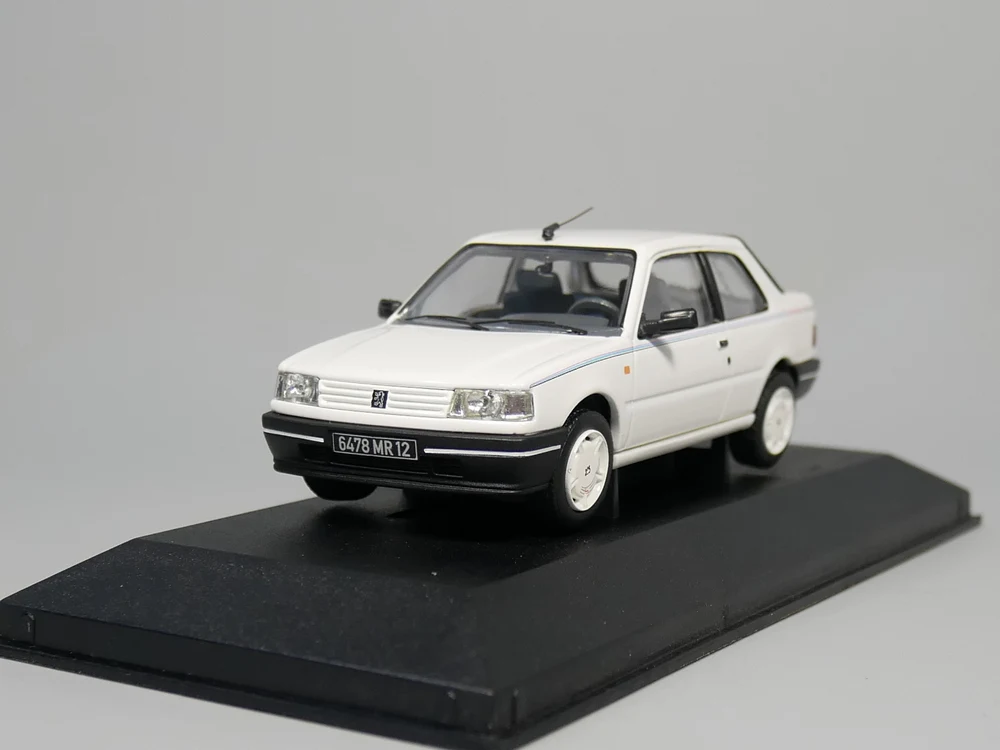 COR GI 1:43 peugeot 309 хор бутик сплав автомобиль игрушки для детей модель детской игрушки прозрачная коробка