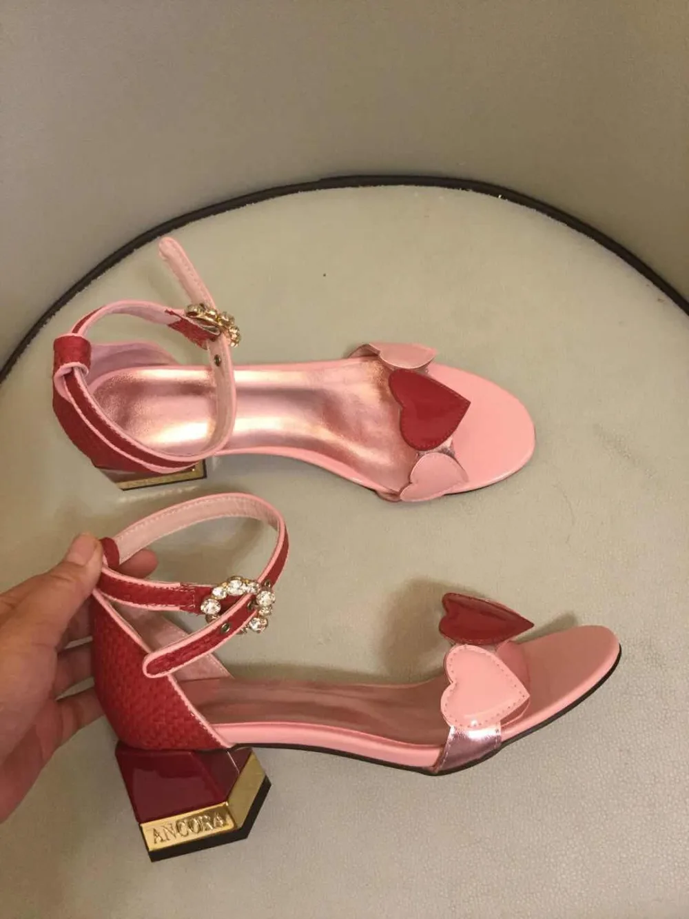 Роскошные вечерние босоножки для девочек; Розовые босоножки на высоком каблуке; красивые летние туфли с красным сердцем; 6 см; 10 см