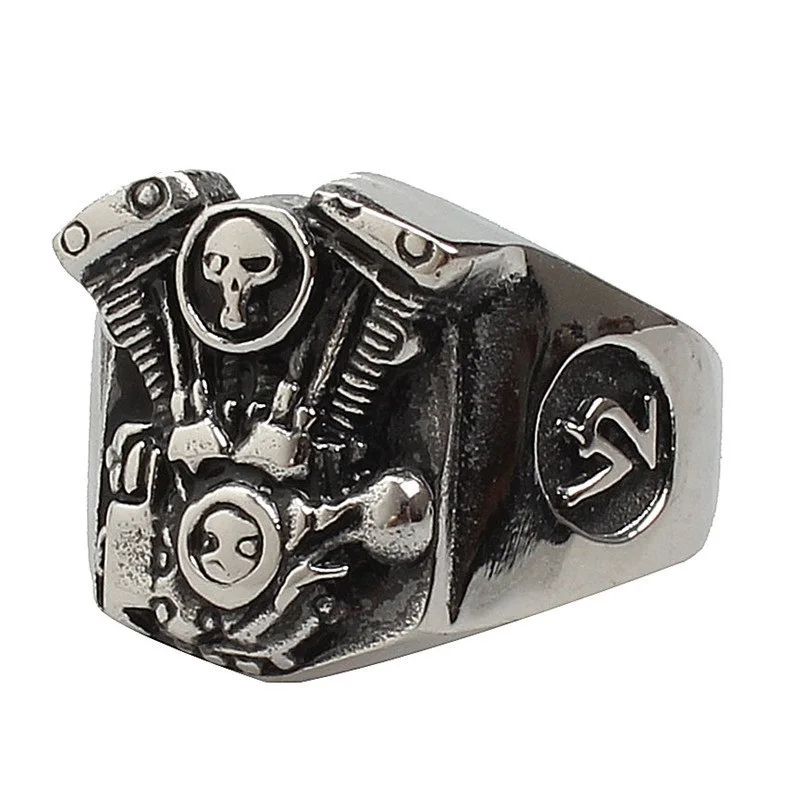 

Men's silver Personality in Europe and the engine tide male titanium steel ring