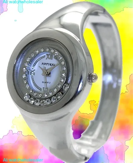 New Shiny Silver Band Round PNP Shiny Silver Watchcase Women Bangle Watch FW678C