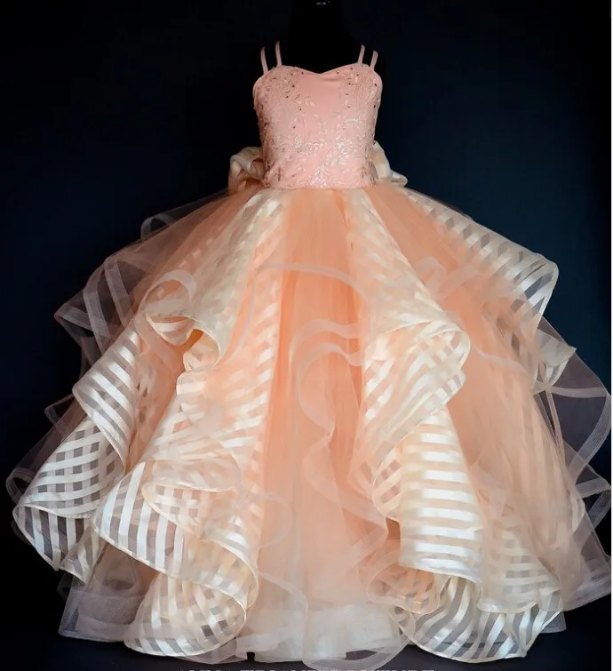 Lange ruches baljurken meisjes pageant jurk prom jurken kinderen verjaardag avondfeest jassen perzik bloem meisje jurken Lange ruches baljurken meisjes pageant jurk prom jurken kinderen verjaardag avondfeest jassen perzik bloem meisje jurken