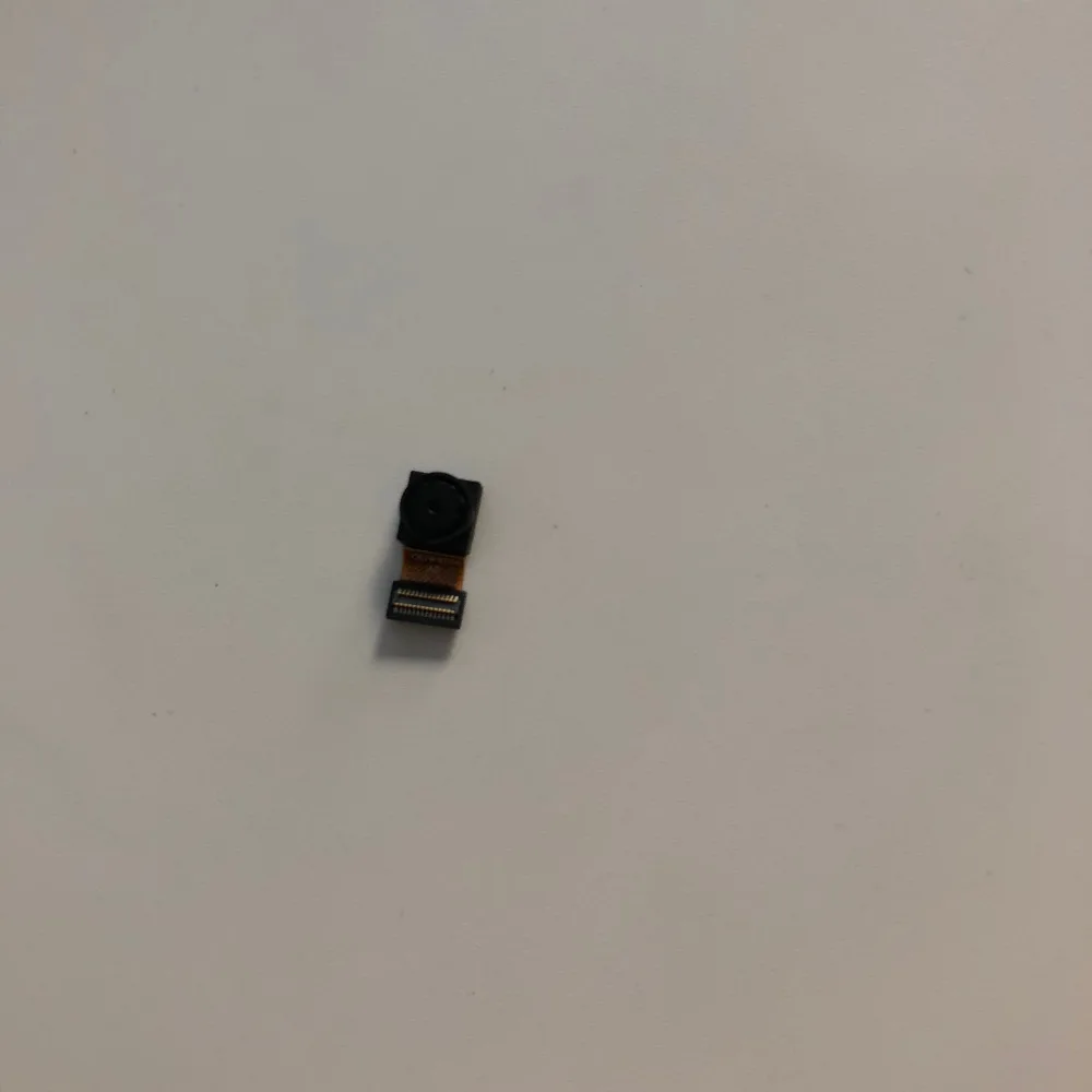 

Used Front Camera 5.0MP Module For PPTV King 7S MT6795 Helio X10 Octa Core 6.0 Inch 2560x1440 Free Shipping