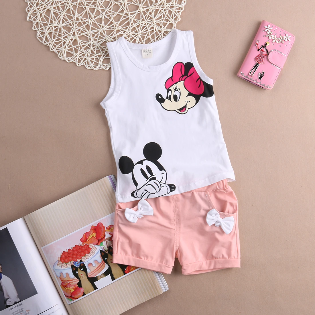 Комплекты одежды из хлопка с рисунком мышки для маленьких девочек; летняя футболка для маленьких девочек; топ+ шорты; комплект одежды; От 1 до 5 лет