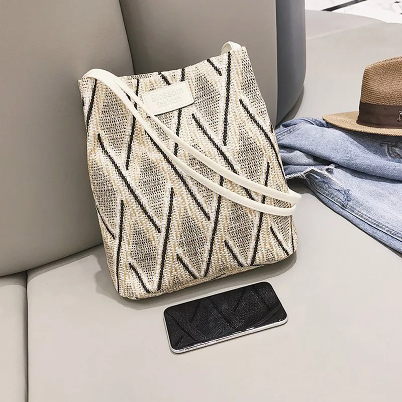 New Summer Beach Women Handbag INS Popular Female Casual Straw Bags Large Lady Travel Shoulder Bag Handmade Knitted Tote SS3344 (3)