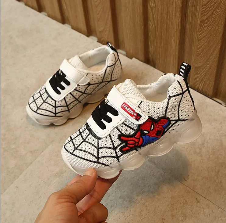 Детские кроссовки с принтом «Человек-паук» для мальчиков и девочек, светящиеся кроссовки с резиновой сеткой, Детские теннисные кроссовки