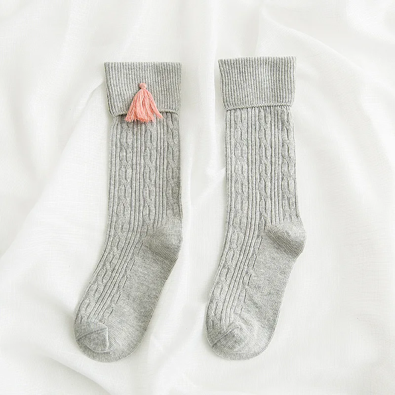 Весенне-осенние носки с манжетами для девочек, хлопковые детские Школьные носки белого и розового цвета однотонные теплые носки до середины икры с кисточками для детей, От 1 до 8 лет - Цвет: Серый