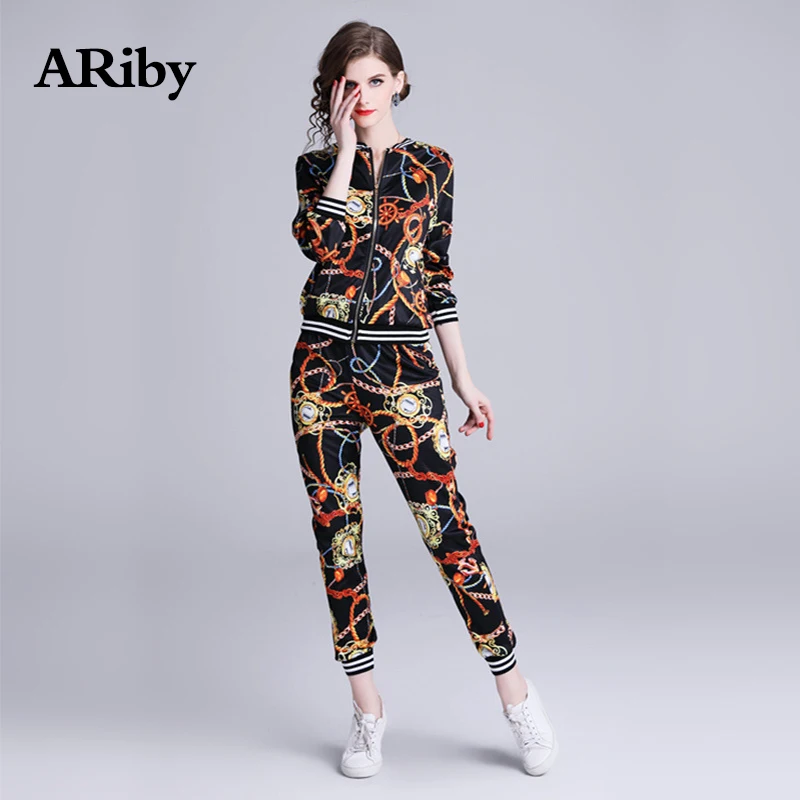 

Women Two Piece Outfits 2019 Early Spring Vintage Printing O-Neck Top+ Fashion Ankle-Length Pants Casual Two Piece Set Tracksuit