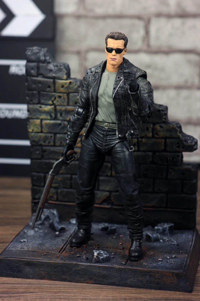 Terminator 2 T-800 Variant  Action Figure (6)