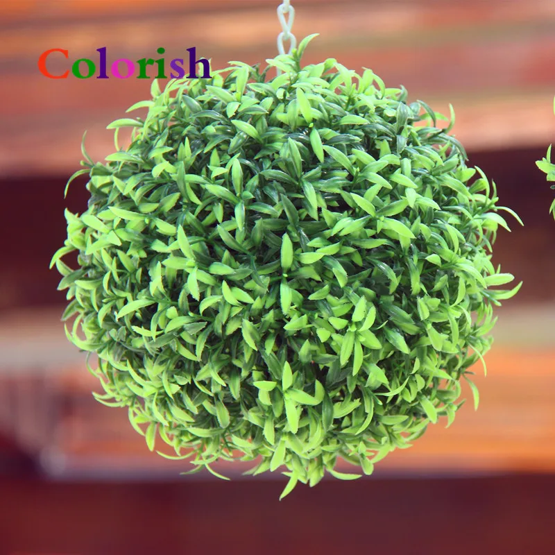 Simulation of artificial grass ball plastic holly leaf plant ball home