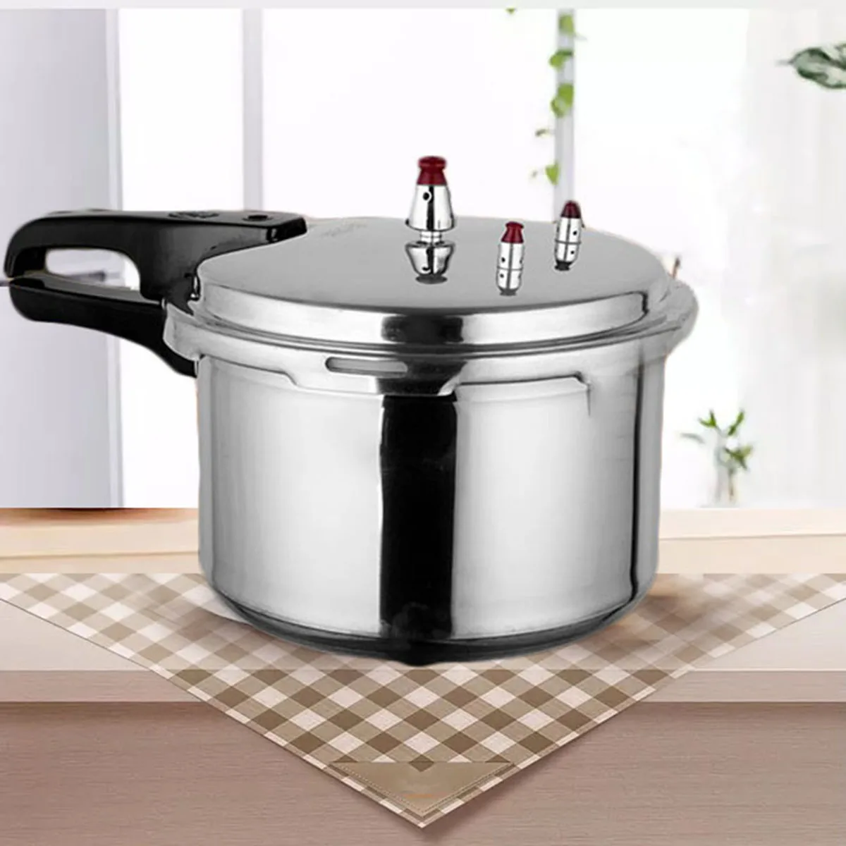

28/32CM Aluminium Alloy Kitchen Pressure Cooker Gas Stove Cooking Energy-saving Safety Protection Light-weight Easy to Clean