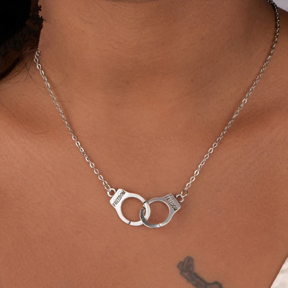 

Women's Handcuffs Pendant Choker Necklace Gold Silver Long Chain Jewelry Simple Jewellery Simple suspension pendant F85