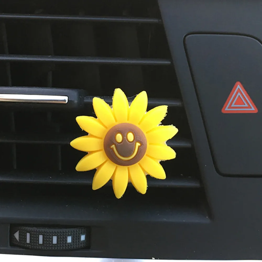 

Car Air Freshener Diffuser Air Outlet Perfume Clip Cute Sunflower Smile Face Yellow accesorios automovil accessoire voiture
