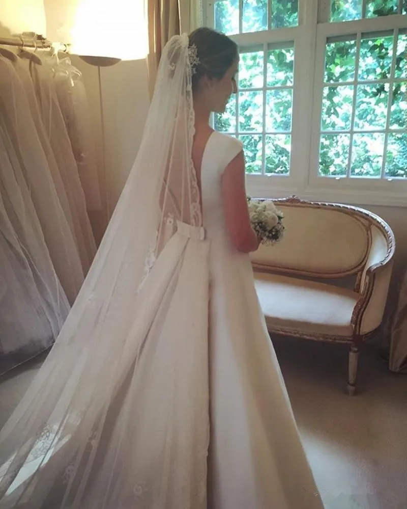 ivory-satin-wedding-dresses-a-line-cap-sleeve-sexy-backless-bridal-gowns-with-lace-vestido-de-novia-manga-larga (1)_