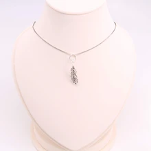 Томас 925 пробы, серебряное ожерелье с подвеской в виде пера и змеиной кости, ювелирное изделие в виде сердца Rebel для подарка, женские TS-NB211