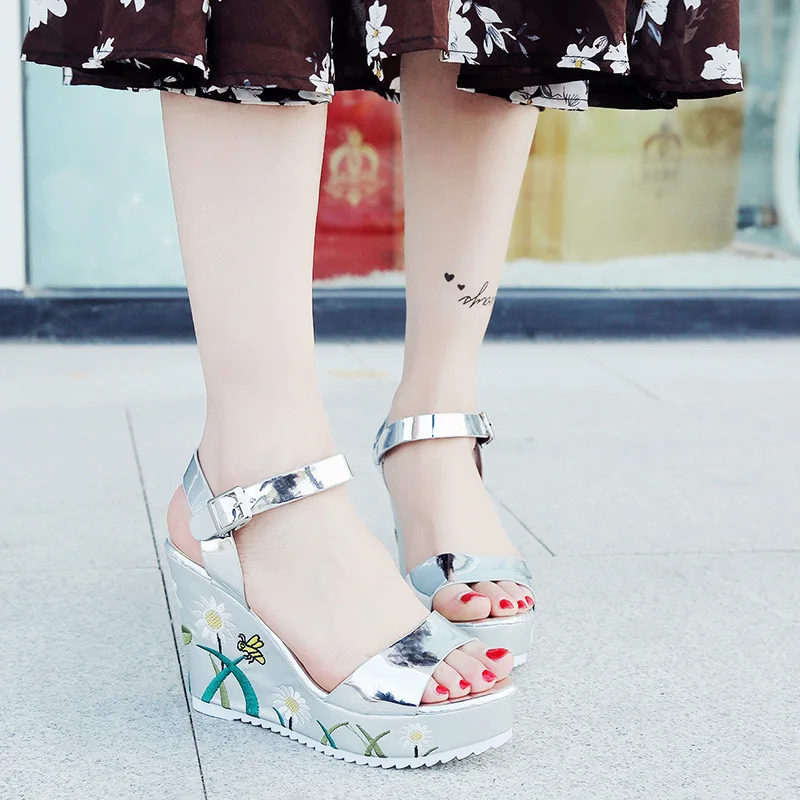 

Summer high heel open toe wedge heel big bohemian style sandals